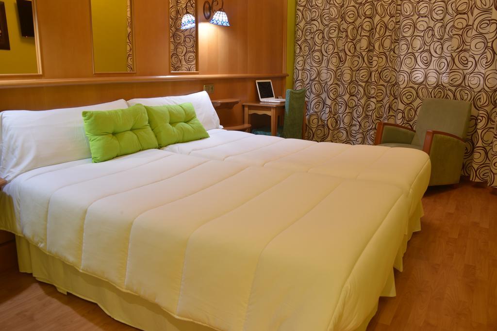 Hotel Aro'S 카사스 이바녜스 외부 사진